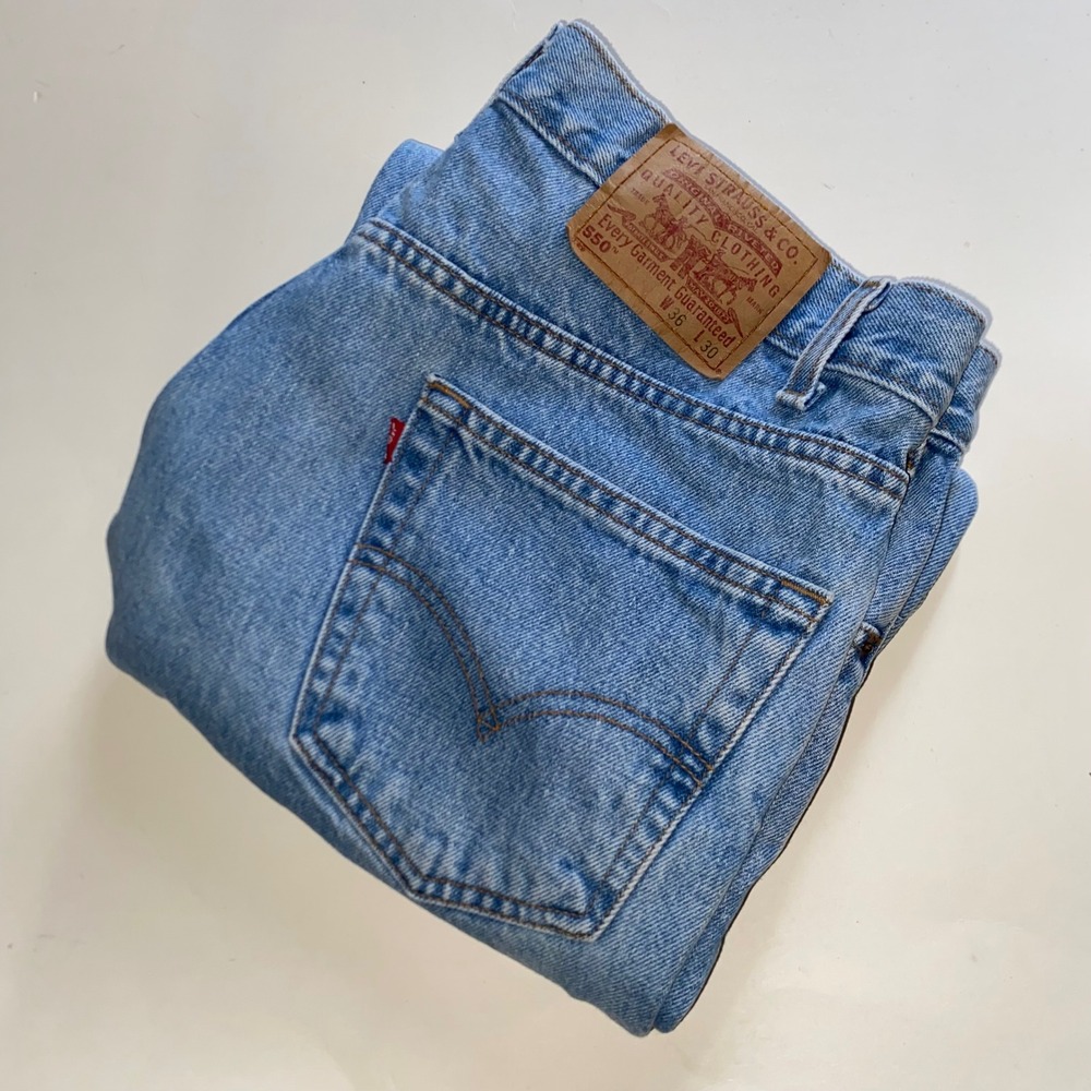 Levis 550 Relaxed Fit Tapered Leg Light Wash Denim Jeans Mens W36 L30